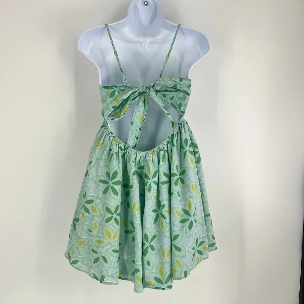 👗 - Picture 2 of 3